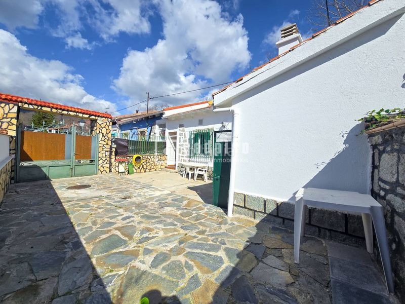 Foto bbd236fb-5063-440d-b0d8-f32b47c17050. Casa amb calefacció a Cercedilla