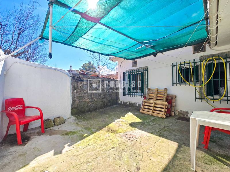 Foto fa71c55b-d94e-4ed6-8ebf-2576a9d4c9af. Casa amb calefacció a Cercedilla