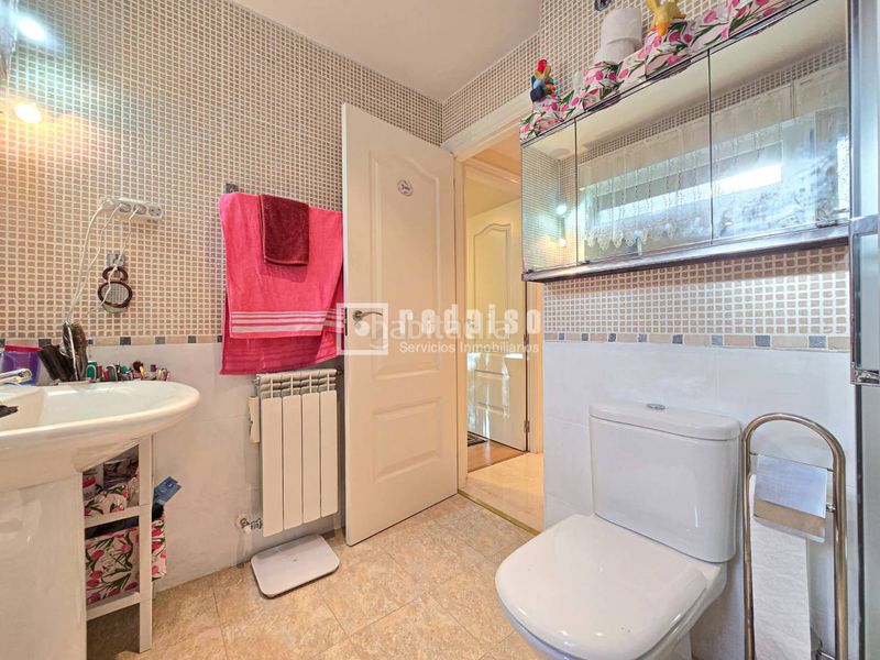 Foto 07f3347d-29fc-4832-acd9-7f940f39f5f3. Chalet avec chauffage parking piscine dans Parque de la Coruña-Las Suertes Collado Villalba