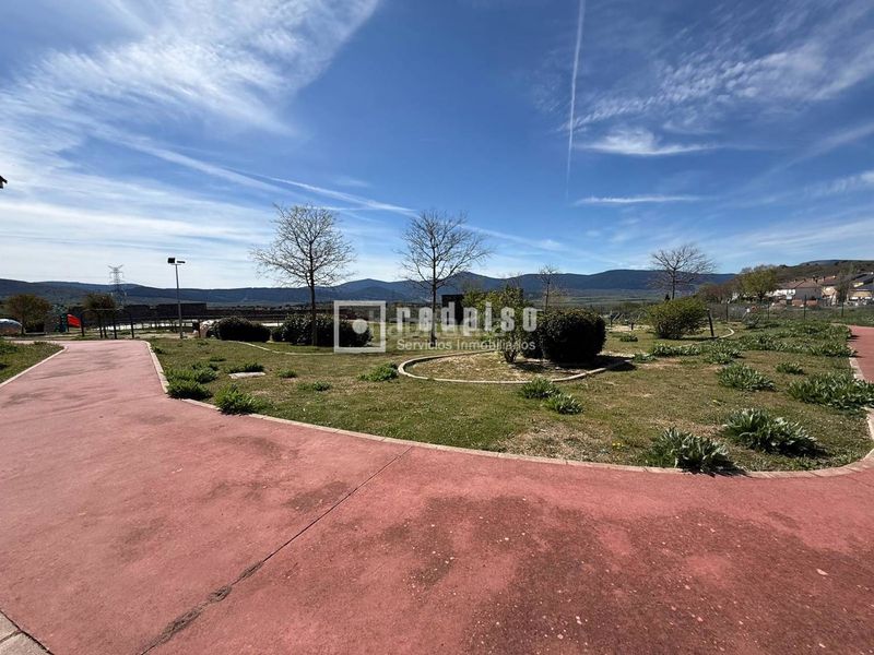 Foto 29e8c6c5-1633-4756-8ded-b9bb78d94e5a. Xalet amb calefacció aparcament a Los Ángeles de San Rafael Espinar (El)