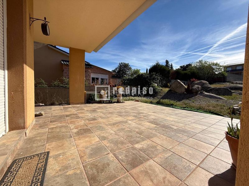 Foto 937048fc-f379-4172-b97f-947ef2150b7d. Xalet amb calefacció aparcament a Los Ángeles de San Rafael Espinar (El)