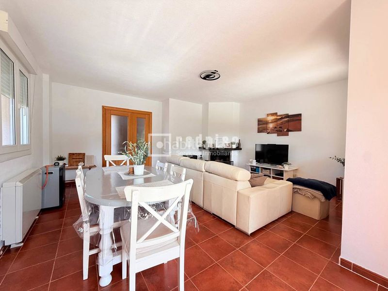 Foto 9b68b9a9-6d18-4e01-8f65-c9c1f31c4054. Xalet amb calefacció aparcament a Los Ángeles de San Rafael Espinar (El)