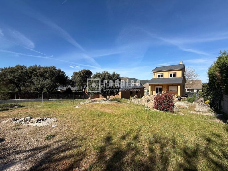 Foto ce0bf11d-ff11-4b89-af88-eabce5a2a81e. Xalet amb calefacció aparcament a Los Ángeles de San Rafael Espinar (El)