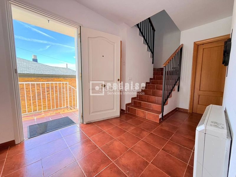 Foto dba470b4-02ec-4d21-acfd-9e85e0628388. Xalet amb calefacció aparcament a Los Ángeles de San Rafael Espinar (El)