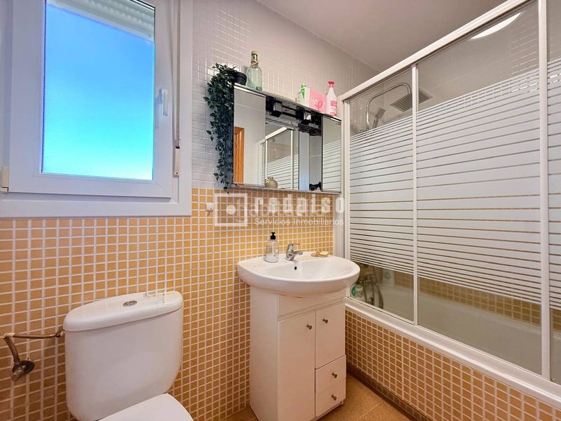 Foto e5bfb470-0bd1-4468-8300-db9b065fdc02. Xalet amb calefacció aparcament a Los Ángeles de San Rafael Espinar (El)