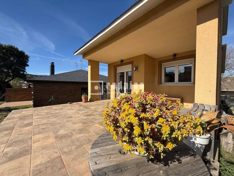 Foto fe9178fd-8ded-484b-af63-87a6ca99665a. Xalet amb calefacció aparcament a Los Ángeles de San Rafael Espinar (El)