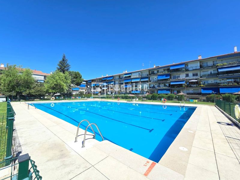 Foto 6e92e1c4-2a8f-4575-9492-b702b50f5820. Pis amb calefacció aparcament piscina a Parque de la Coruña-Las Suertes Collado Villalba