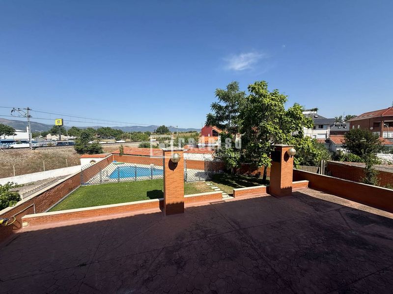 Foto f4f87d64-616b-4768-b56c-8854e0127770. Pis amb calefacció aparcament piscina a Carlos Ruiz Collado Villalba