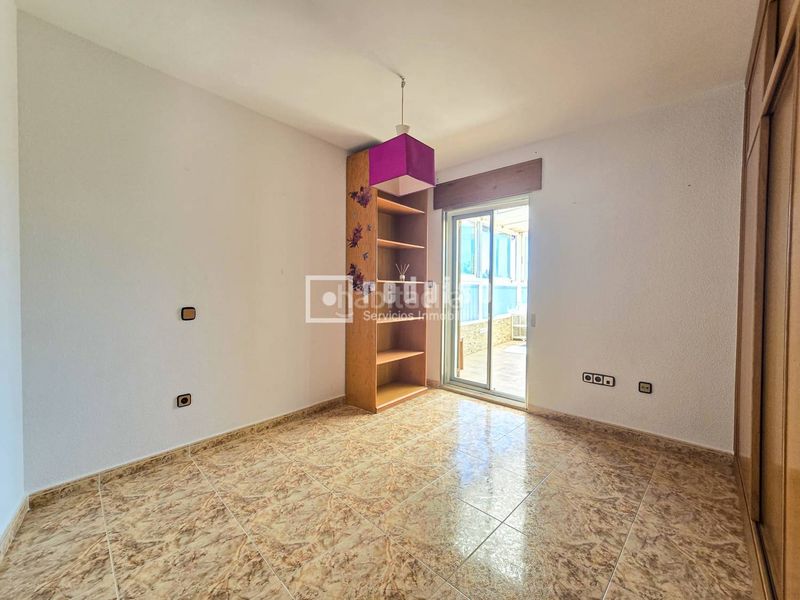 Foto fa87c89d-d754-4cb6-8711-6ad2043367e2. Chalet mit heizung in Becerril de la Sierra