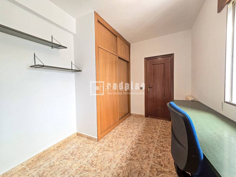 Foto fd242609-fdd8-4db0-84a6-e793d82fbf9d. Chalet mit heizung in Becerril de la Sierra