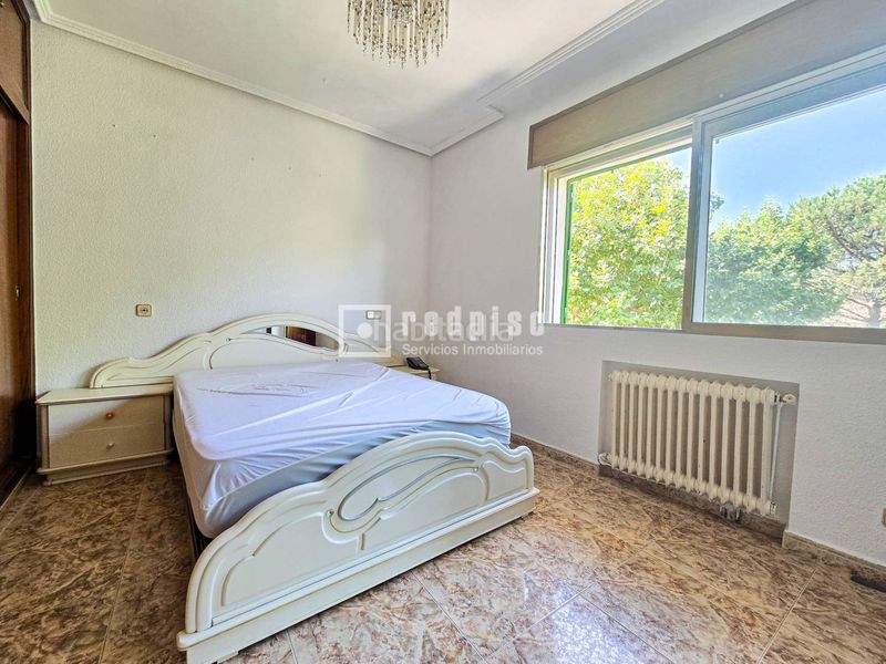 Foto fdb2d95e-eecb-4e57-b9e3-ba6edba0a1ba. Chalet mit heizung in Becerril de la Sierra