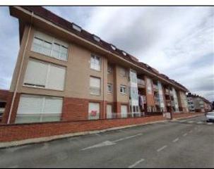 Etagenwohnung in Bárcena de Cicero