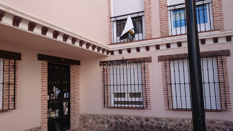 Foto ccf9edd0-4929-433f-b8a4-1dc45c0e30eb. Parking coche en Ruidera