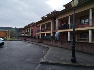 Parking voiture à Castañeda