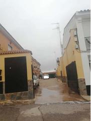 House in Puebla de Sancho Pérez