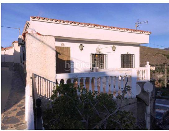 Foto ac642822-719f-4c68-ac8b-59a6d6f9d7e5. Piso en Tres Villas (Las)