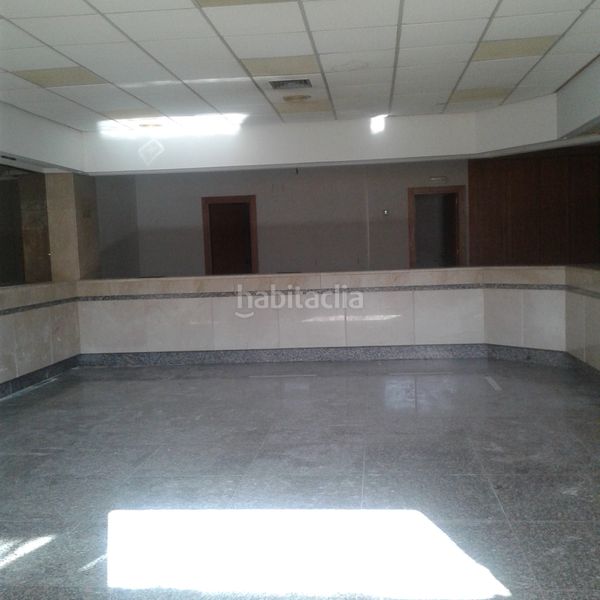 Foto 47eb34ba-acaf-4f37-9adf-a6c555405293. Local comercial a Cabrillanes