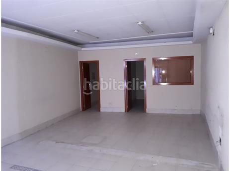 Foto c78fa989-a7c7-45f6-8dd1-8bd204bdb376. Local comercial a Puerto de Béjar