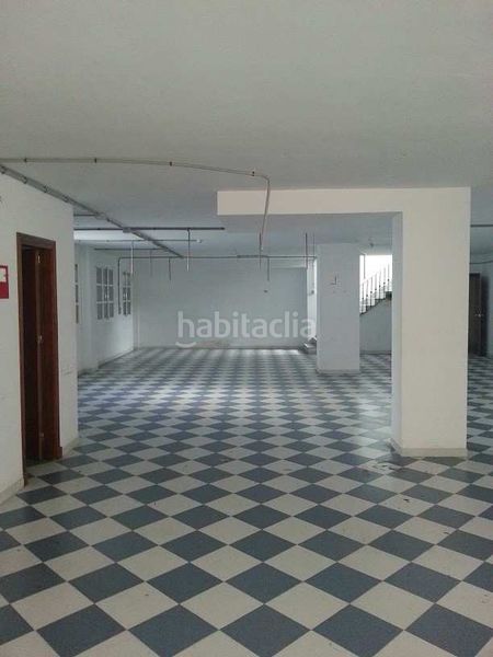 Foto 392b9432-744a-457c-a04b-cf052d0ea955. Local comercial en Ubrique