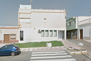 Local commercial à Rubite