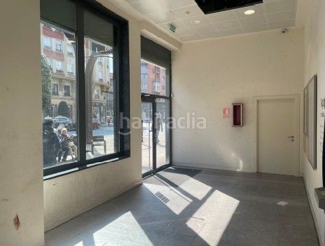 Foto 03254bcf-d89e-448a-9466-8035e1388408. Local comercial a Centro Gijón