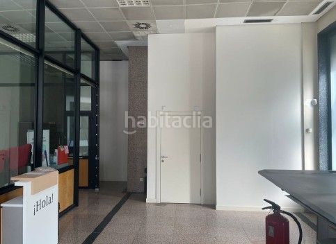 Foto 2b5f5ab8-cb30-4cd7-863b-49df4e2642b3. Local comercial a Centro Gijón