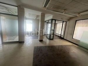 Foto 5a38c3b7-2903-4bc8-aa9c-1abdb5fc05bc. Local comercial en Dosbarrios