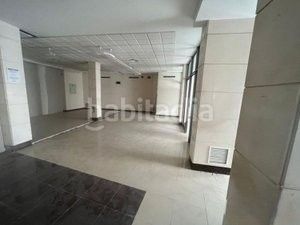 Foto bfc76792-adc4-49e8-b015-0b5071873974. Local comercial en Dosbarrios