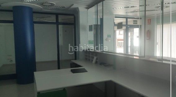 Foto aad4b6a5-11e4-4af6-95cb-a6b7ccd5129a. Local comercial a Rasines