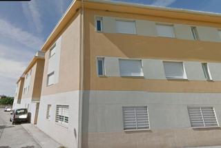 Aparcament cotxe a Trijueque