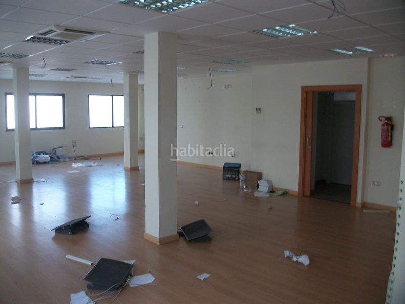 Foto c13df0f8-ca36-490b-98c8-1279a7cf635f. Local comercial a San Cristóbal Ronda