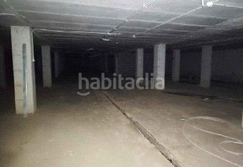 Foto cd16c585-9cb5-417c-8194-60ae0f52e67c. Aparcament cotxe a Entrambasaguas