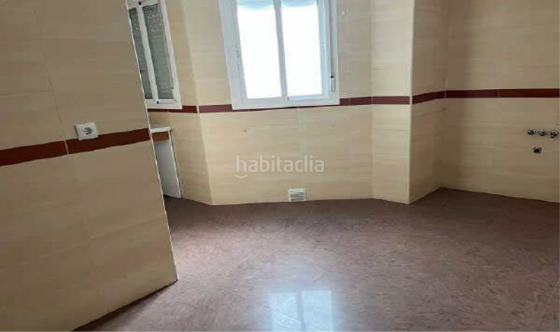 Foto f63868ae-5819-4c8f-9dbf-1f4f88f82a2a. Piso en Andújar