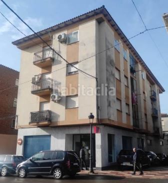 Foto 32c694b4-a15a-41bc-a35e-414078ccef3f. Local comercial a Talayuela