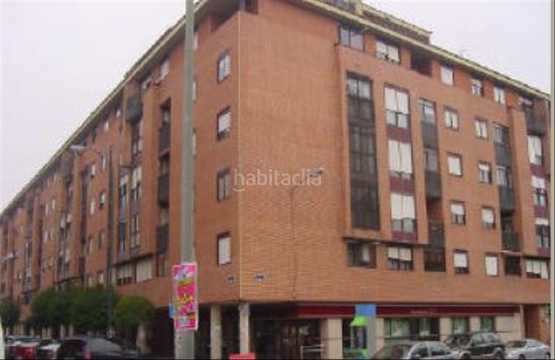 Foto a302fe97-f4dd-4cc7-9964-081061150ea7. Geschäftsraum in Zaratán