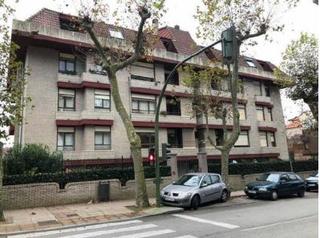 Aparcament cotxe a Ramales de la Victoria