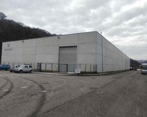 Locale commerciale in Aller