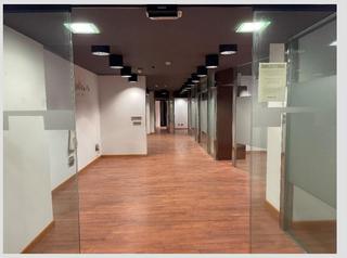 Business premise in Centro