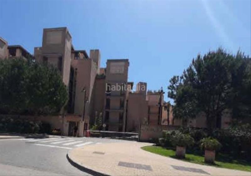 Foto 5bbb30a8-86c1-4708-88fc-ace4a7c9d22b. Aparcament cotxe a puerto de Estepona Estepona