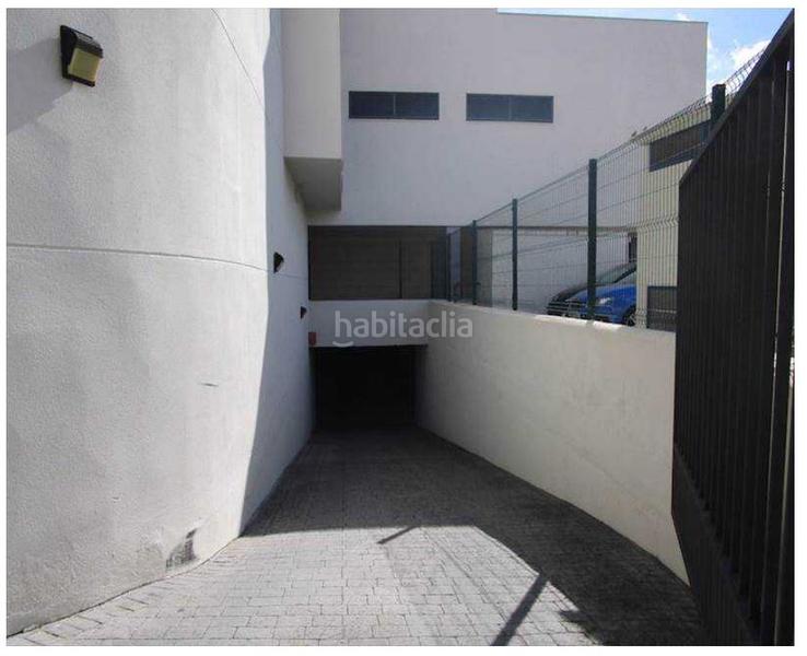 Foto d6c38d17-e3a6-4329-a53a-f810db332fae. Parking coche en San Enrique-Guadiaro-Pueblo Nuevo Sotogrande