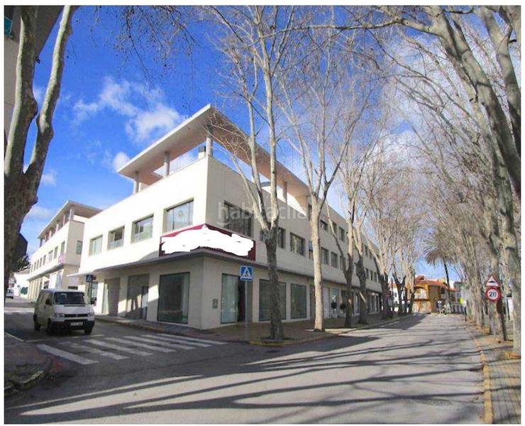 Foto a88773f7-c190-4a60-aa42-9cb84c6b9e95. Aparcament cotxe a San Enrique-Guadiaro-Pueblo Nuevo Sotogrande