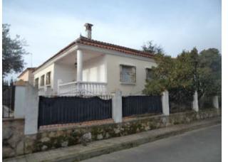 Casa a Serradilla