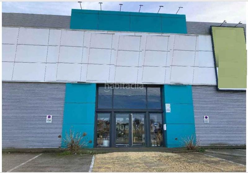 Foto cb6ef300-c1d0-444c-9f1d-e4ce4d64e016. Local comercial a Maliaño Camargo