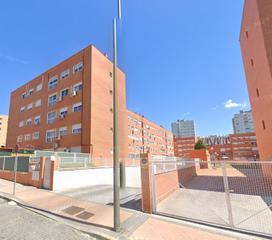 Parking coche en Parla Este