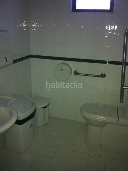 Foto 36bae44c-dcbb-4af2-bf65-ef5ddb971a3a. Locale commerciale in Castillo Sohail - Myramar Fuengirola