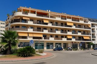 Locale commerciale in El Puerto