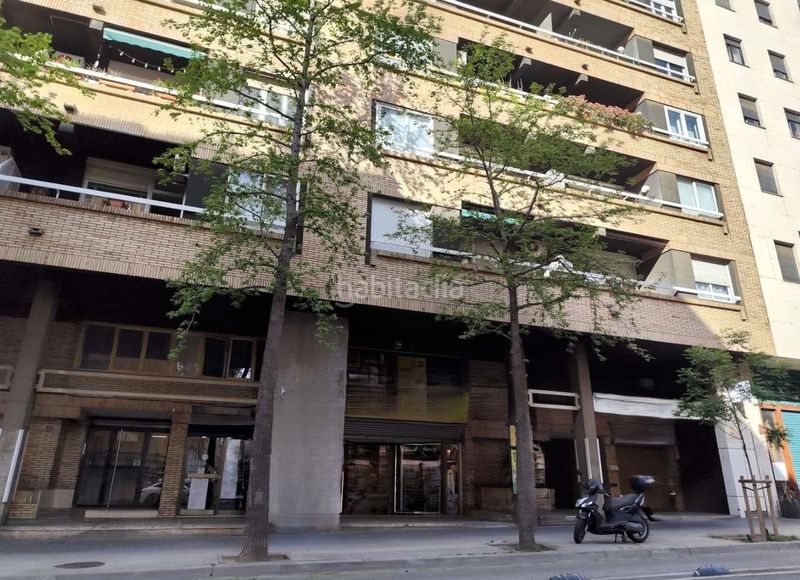 Foto 9555bebc-61cf-4d6e-b656-c7debfb5db05. Local comercial a Centre Sabadell