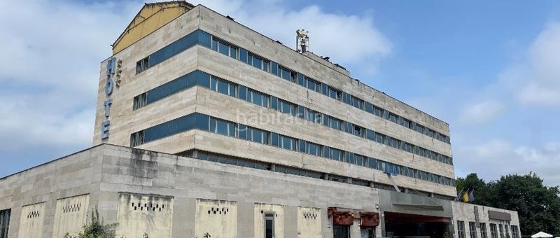 Foto acf5b26d-ef90-4aac-b02c-04d2b6a2f53e. Local comercial a Llanera