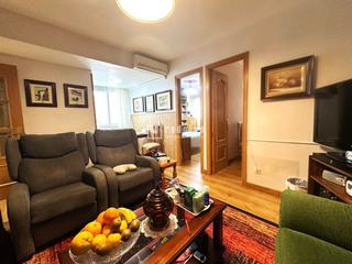 Pis a Aluche. Piso reformado de 3 habitaciones en excelente ubicación