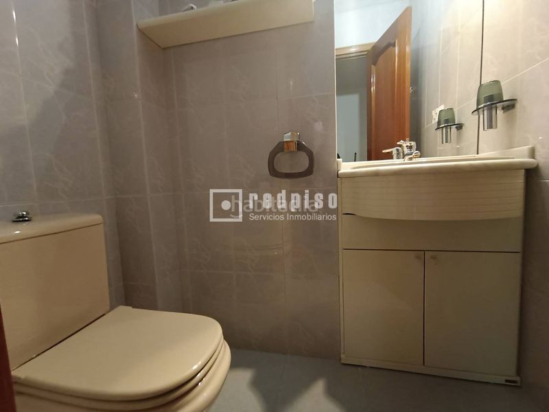 Foto 5f97a68d-e354-48a7-bca4-b244985284f0. Piso en Puerta del Ángel Madrid